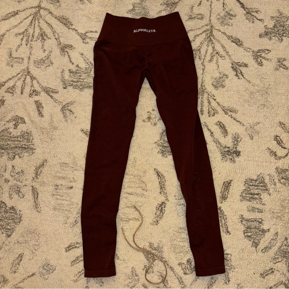 Maroon / burgundy / red alphalete leggingsgs